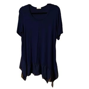 Pebble and Stone, Navy blue Top with polyester ruffle around bottom, 1x
